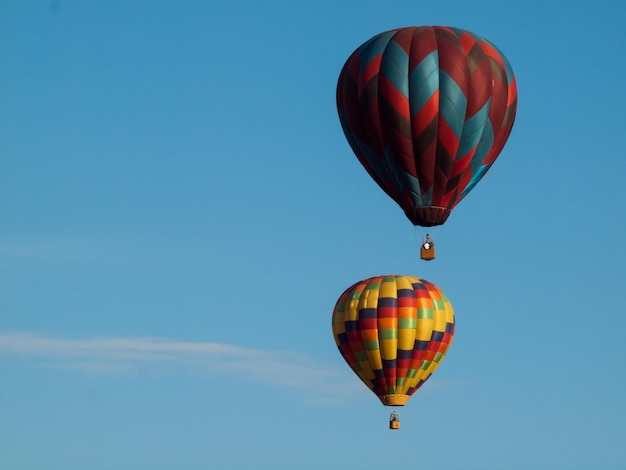 2012 Erie Town Fair i Festiwal Balonów. Impreza balonowa jest częścią całodniowych targów ulicznych w mieście Erie.