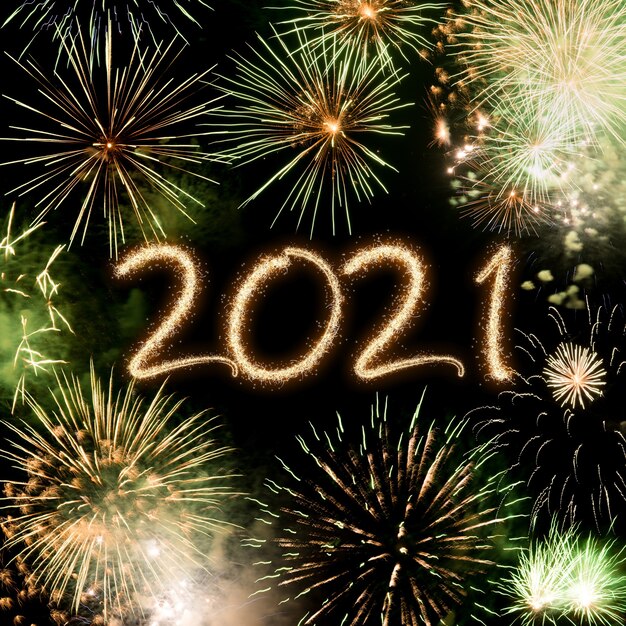 2021 Nowy rok fajerwerki kolorowe tło