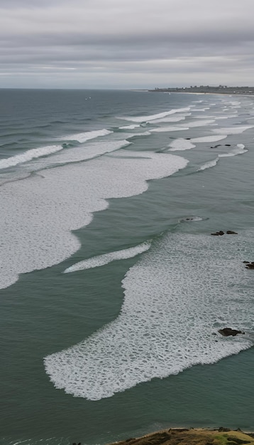 Abstrakcyjne rozmycie rozmyte tło Tropikalna letnia plaża ze złotym piaskiem turkusowy ocean i niebieski