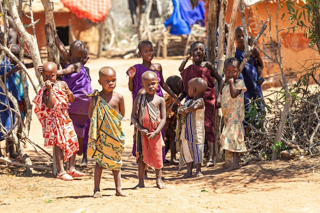 Afrykańskie dzieci z plemienia Masajów. Kenia