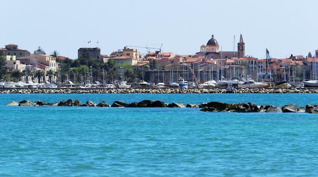 Alghero widziane z plaży?