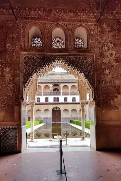 Alhambra w Granadzie. Monumentalny kompleks Nazari