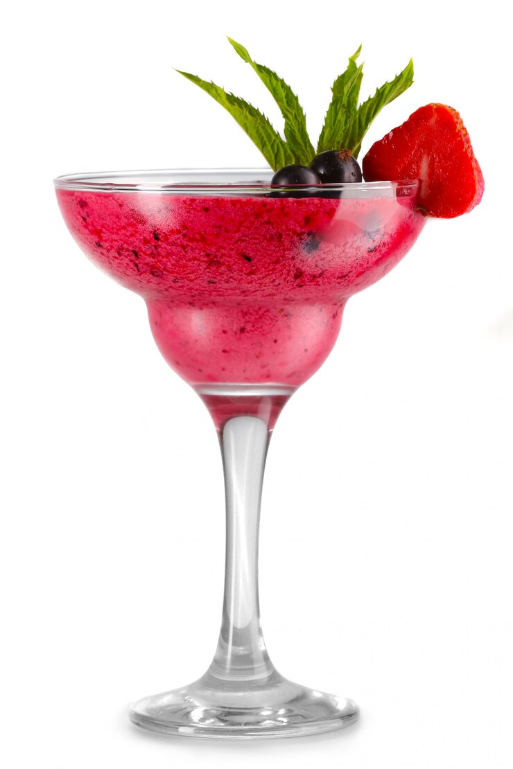 Zdjęcie alkoholu koktajlu odosobniony margarita czerwieni biel