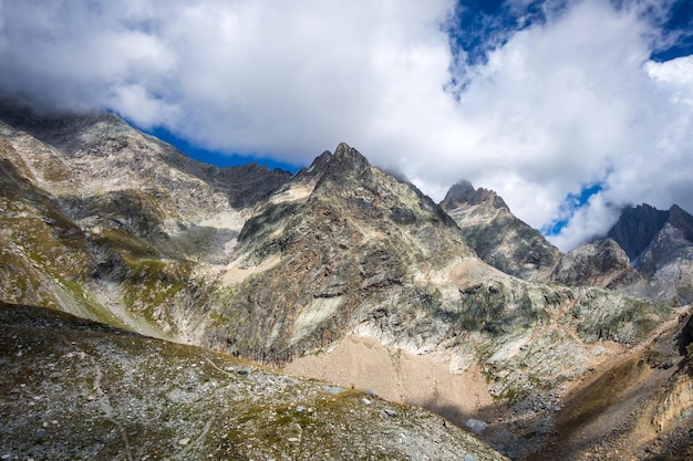 Zdjęcie alpejskie lodowce i krajobraz gór we francuskich alpach