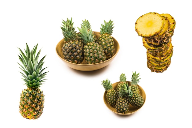 Ananas w misce na białym tle om biały