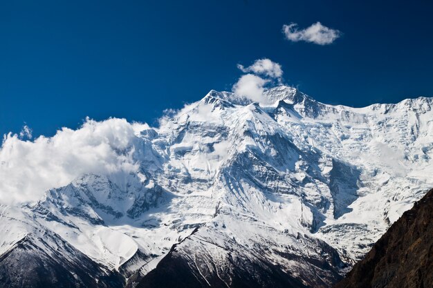 Annapurna Góra Zakrywająca W śniegu