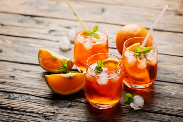 Aperol Spritz z pomarańczą