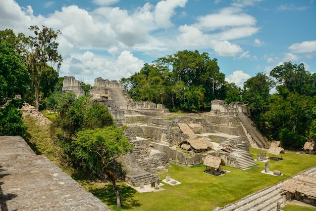 Archeologiczny Park Narodowy Tikal.