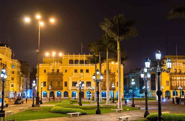 Zdjęcie architektura plaza de armas w limie peru