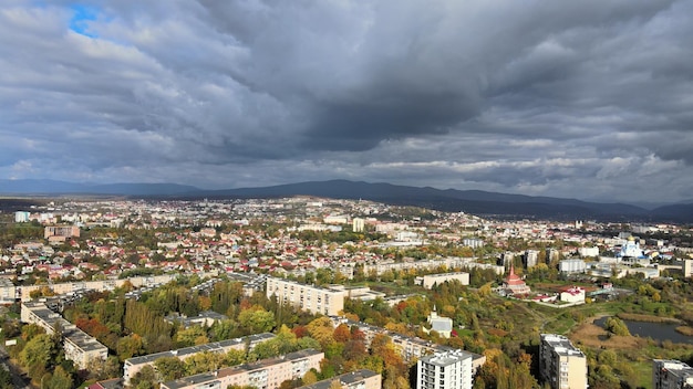 Architektura urbanistyki starego miasta dach użgorod widok na ukrainę europa