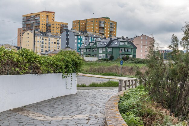 Zdjęcie architektura w mieście foz w hiszpanii