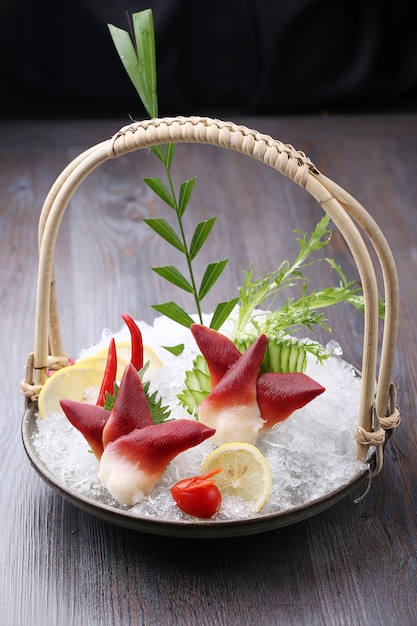 Zdjęcie arctic bay sashimi