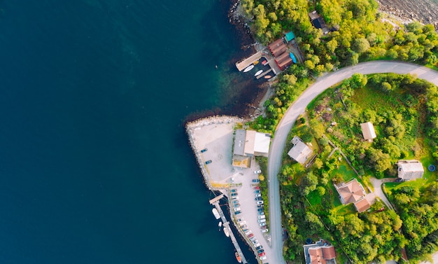 Areal zdjęcie wybrzeża w Norwegii