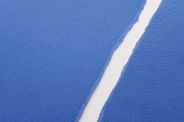 Artystyczny kolaż kawałków rozdartego papieru z rozdartymi krawędziami Kolekcja przylepnych notatek kolory niebieskie kolory kawałki stron notatnika Tło abstrakcyjne
