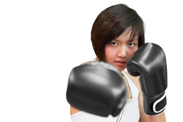 asian female boxerpunching z rękawic bokserskich