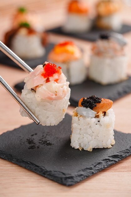 Asortowana pyszna Sushi Roll