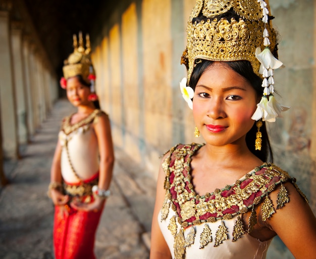 Aspara tancerze przy Angkor Wat, Siem Przeprowadzają żniwa, Kambodża