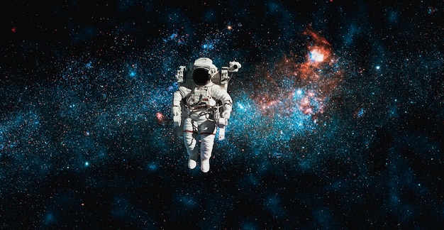 Astronauta robi spacer kosmiczny podczas pracy dla stacji kosmicznej