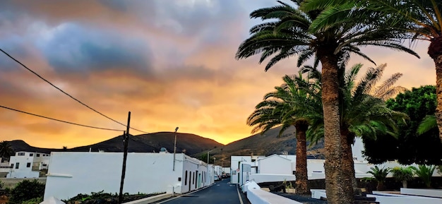 Atardecer en el pueblo de Maguez en Lanzarote