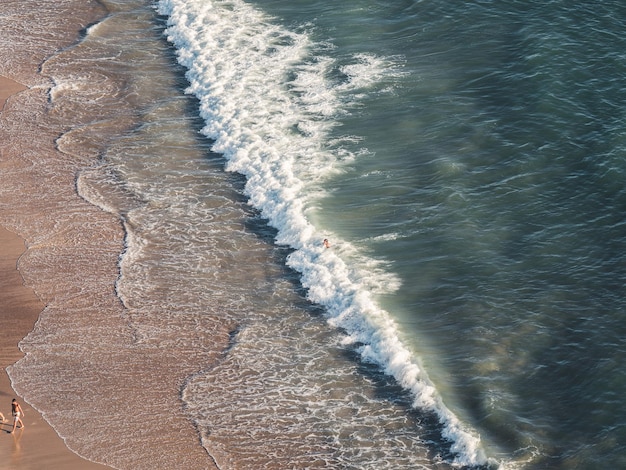 Zdjęcie atardecer en la playa de nazaré