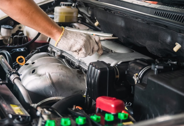 Auto mechanik Naprawa, konserwacja i przegląd samochodu