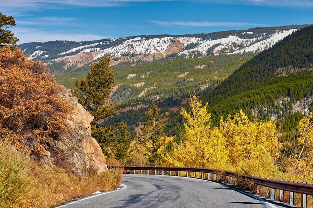 Autostrada jesienią w Colorado USA