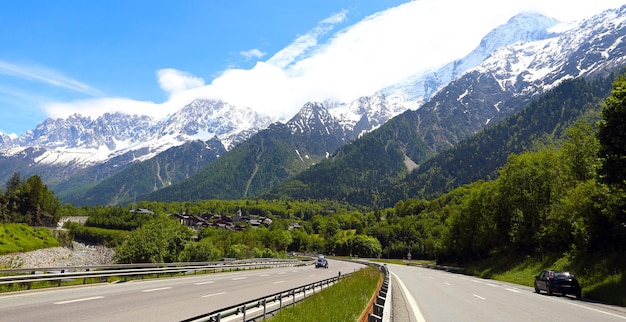 Autostrada w górach