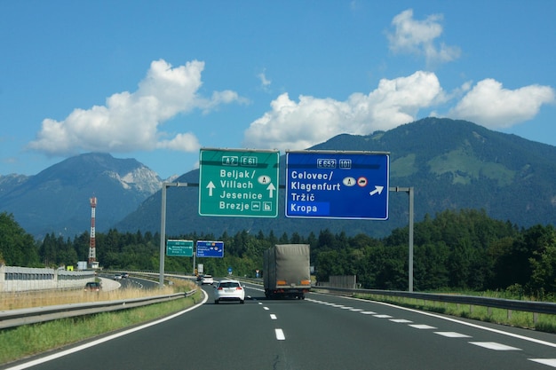 Autostrada w słoweńskich Apeninach