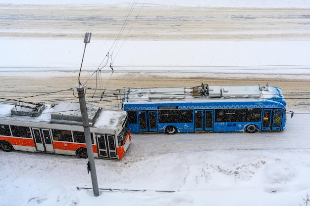 Awaryjne Zatrzymania Transportu Elektrycznego Z Powodu Obfitych Opadów śniegu