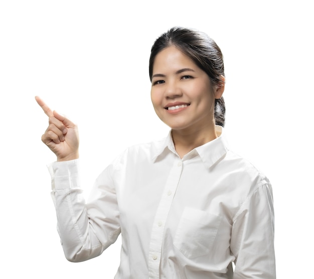 Azjatycka kobieta palec punkt nosić białą koszulę na białym tle