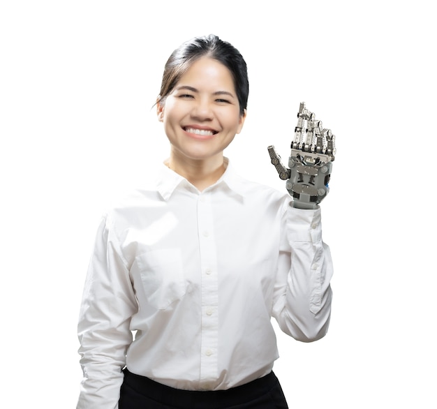 Azjatycka Kobieta Z Metalową Protezą Dłoni Na Białym Tle