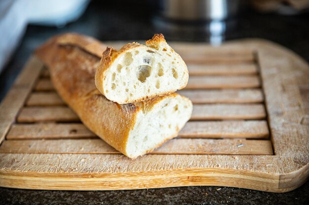 bagietka francuski chleb świeży posiłek jedzenie przekąska na stole kopia przestrzeń jedzenie tło rustykalny