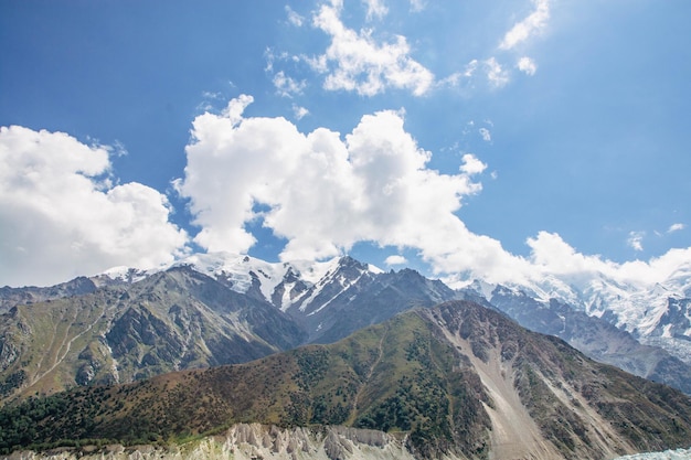 Bajkowe Łąki Nanga Parbat Błękitne Niebo Chmury Piękny Krajobraz Góry Widok