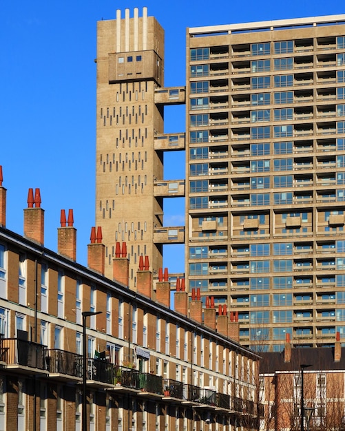 Zdjęcie balfron tower i posiadłość brownfield