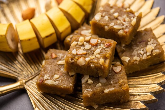 Banan Burfi lub pakke kele ki barfi to pyszny indyjski deser przygotowywany podczas festiwali i specjalnych okazji