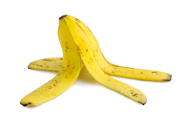 Bananowa łupa na białym tle