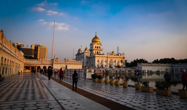 Bangla Sahib Gurudwara Miejsce religijne dla Sikhów