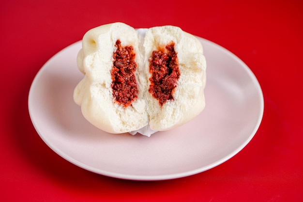 Zdjęcie baozi lub bakpao to rodzaj pieczywa wypełnionego drożdżem w różnych kuchniach chińskich