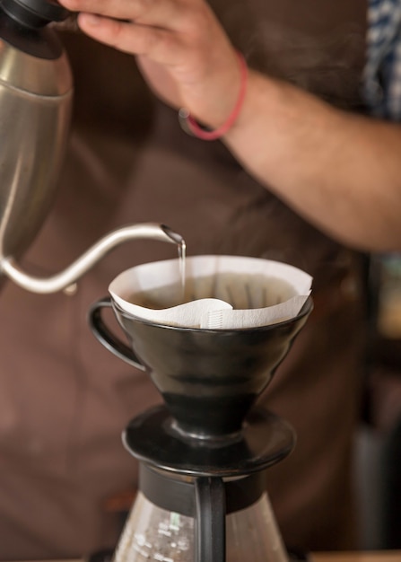 Barista Robi Kawę Filtrowaną