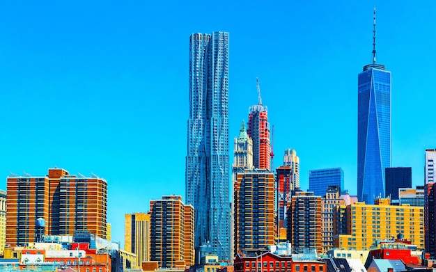 Battery Park City w widoku z lotu ptaka z Skyline z drapaczami chmur na dolnym Manhattanie, Nowy Jork, Ameryka USA. Budynek architektury amerykańskiej. Metropolia Nowy Jork. Pejzaż miejski. Hudson, East River, Nowy Jork