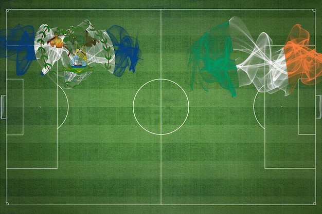 Belize vs Irlandia Mecz piłki nożnej kolory narodowe flagi narodowe boisko do piłki nożnej gra w piłkę nożną Koncepcja konkurencji Skopiuj miejsce