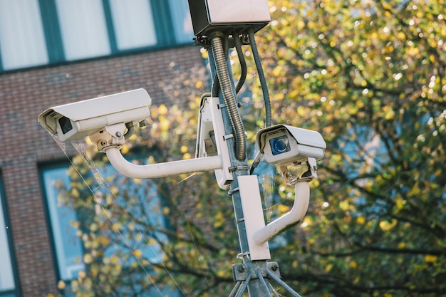 Bezpieczeństwo Kamer Monitoringu Cctv W Mieście Koncepcja Dla Demonstrantów Antyterrorystycznych Antyterroryzm I Ochrona Przed Przestępczością