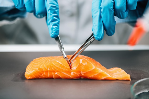Bezpieczeństwo żywności i kontrola jakości Testowanie ryb łososiowych