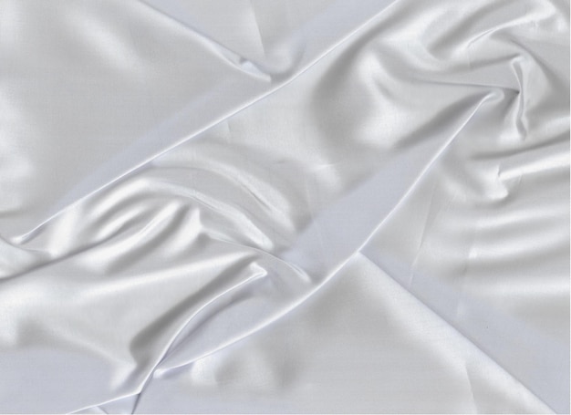 Biała jedwabna tkanina o białej satynowej fakturze.