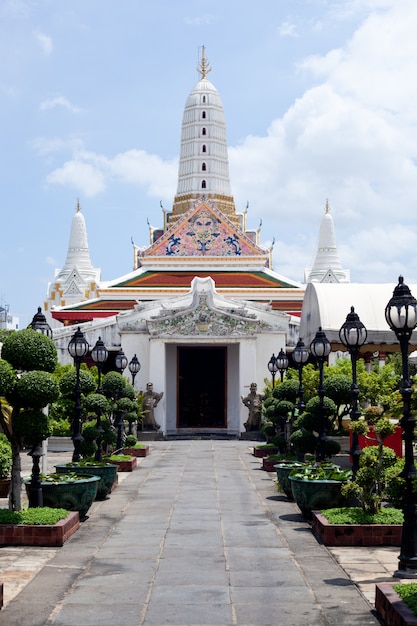 Biała pagoda