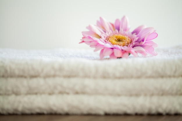 Białe ręczniki bawełniane Użyj w łazience Spa