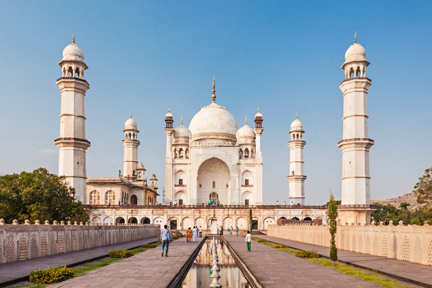 Bibi-qa-maqbara W Aurangabad