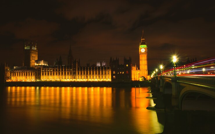 Big Ben w nocy, Londyn, Wielka Brytania.