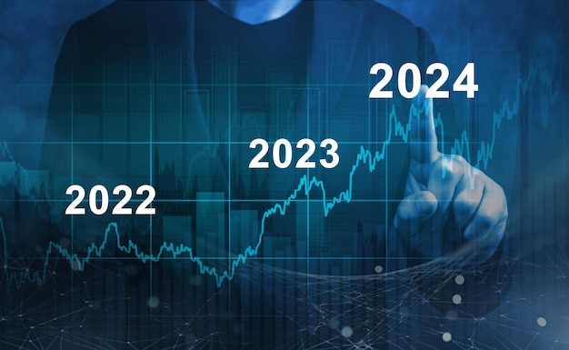 Biznes rozwija się w 2024 roku Analityczny biznesmen planuje wzrost biznesu Strategia 2024 marketing cyfrowy zysk dochód gospodarka trendy giełdowe i biznes