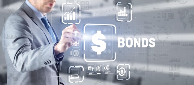 Biznesmen kliknie wirtualny ekran obligacji Finanse obligacji Bankowość Koncepcja technologii Trade Market Network